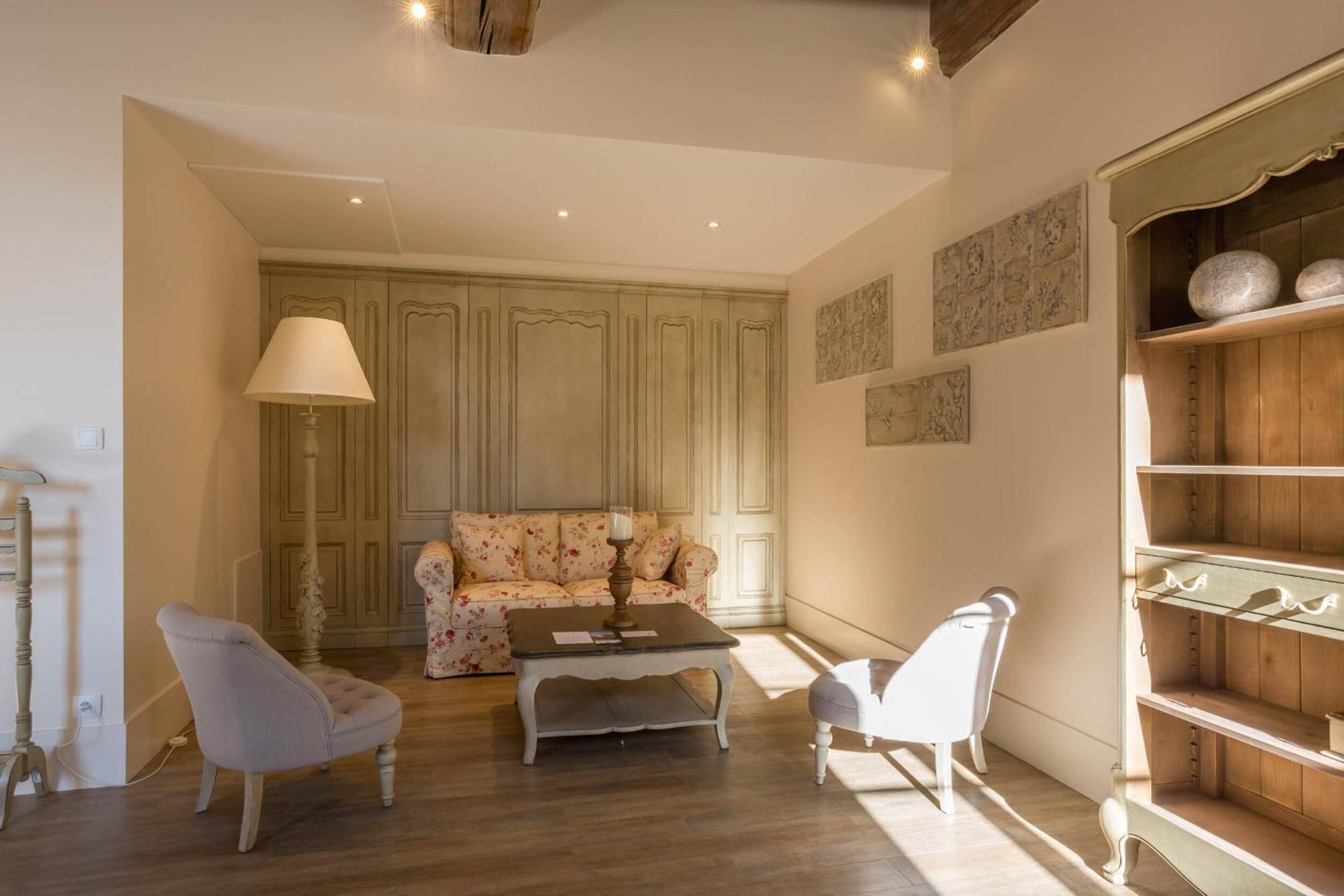 Le Cara - 4 Appartements Calmes Et Chics Au Coeur De Beaune โบน ห้อง รูปภาพ