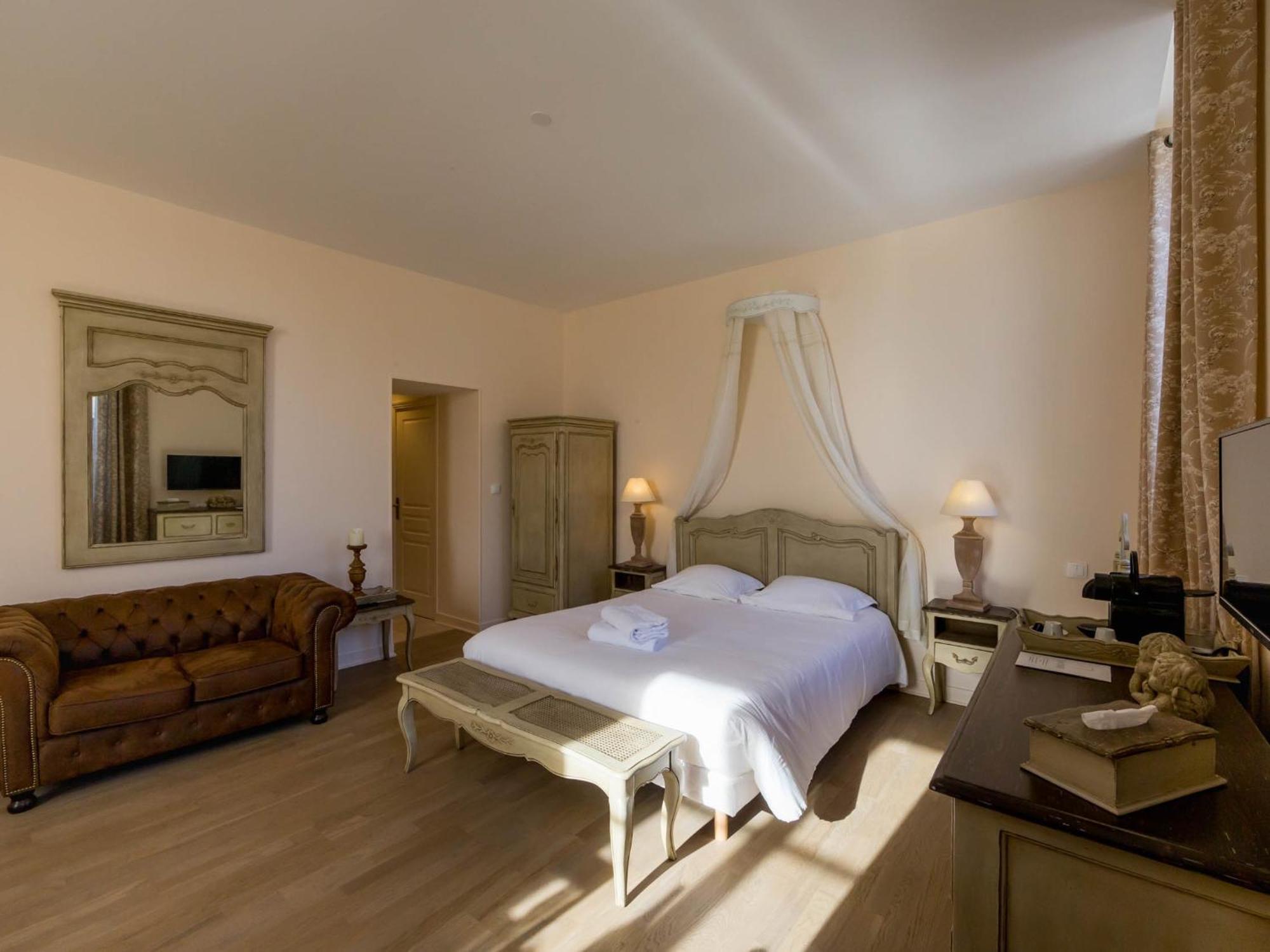 Le Cara - 4 Appartements Calmes Et Chics Au Coeur De Beaune โบน ห้อง รูปภาพ
